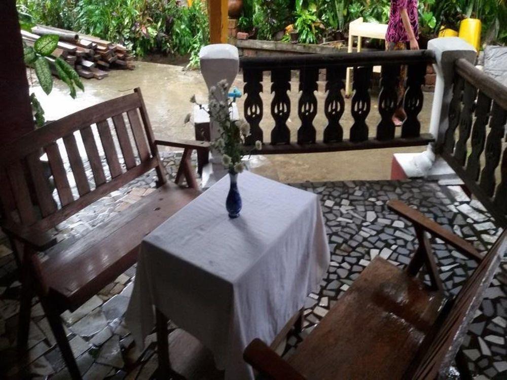 Отель Prince Mrauk U Экстерьер фото