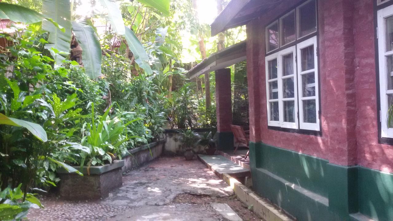 Отель Prince Mrauk U Экстерьер фото